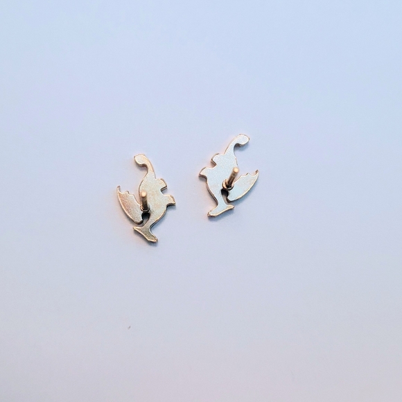 Set of cute Dragon shaped rose gold stainless steel earrings with push backings - Picture 3 of 3